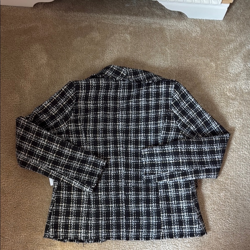 Aqua NWT Black and White Plaid Blazer - Picture 7 of 7